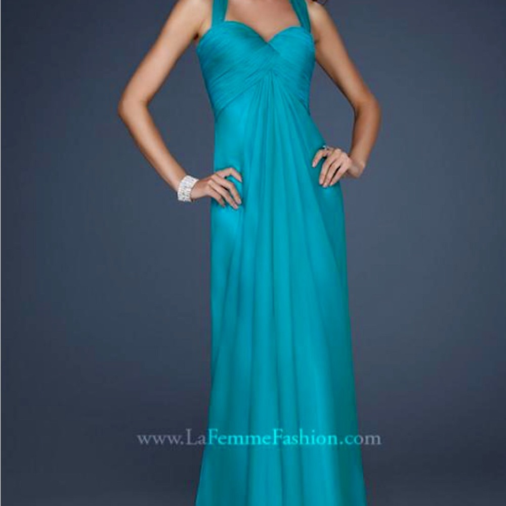 La Femme Formal Gown NWT Retails $378